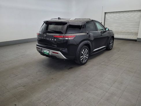 Used 2022 Nissan Pathfinder Platinum w/ Lighting Package (N93) AWD/4WD image 9