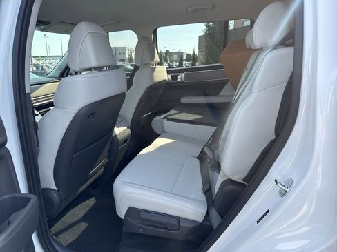 New 2026 Hyundai Santa Fe SE image 9