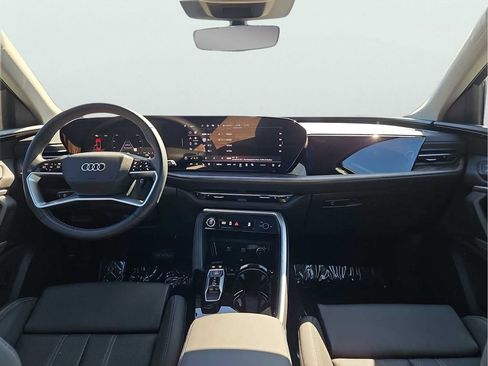 Certified 2025 Audi Q5 Premium w/ Premium Plus AWD/4WD image 31