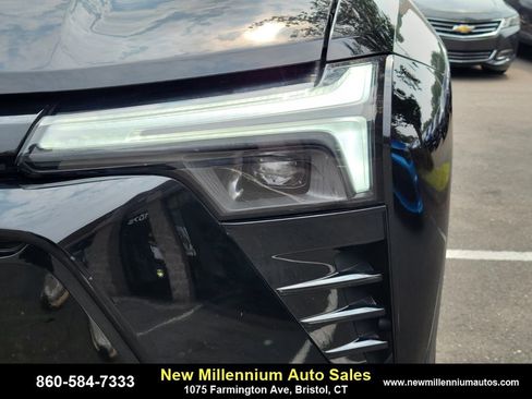 Used 2024 Chevrolet Blazer EV LT image 10