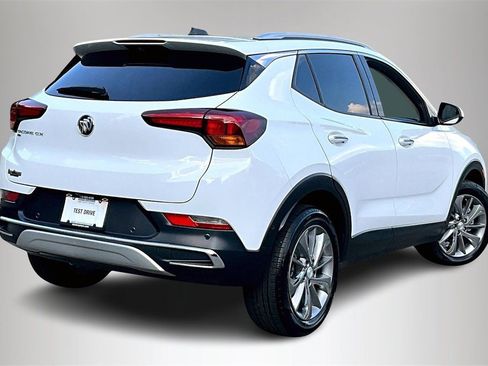 Certified 2022 Buick Encore GX Essence w/ Advanced Technology Package image 6