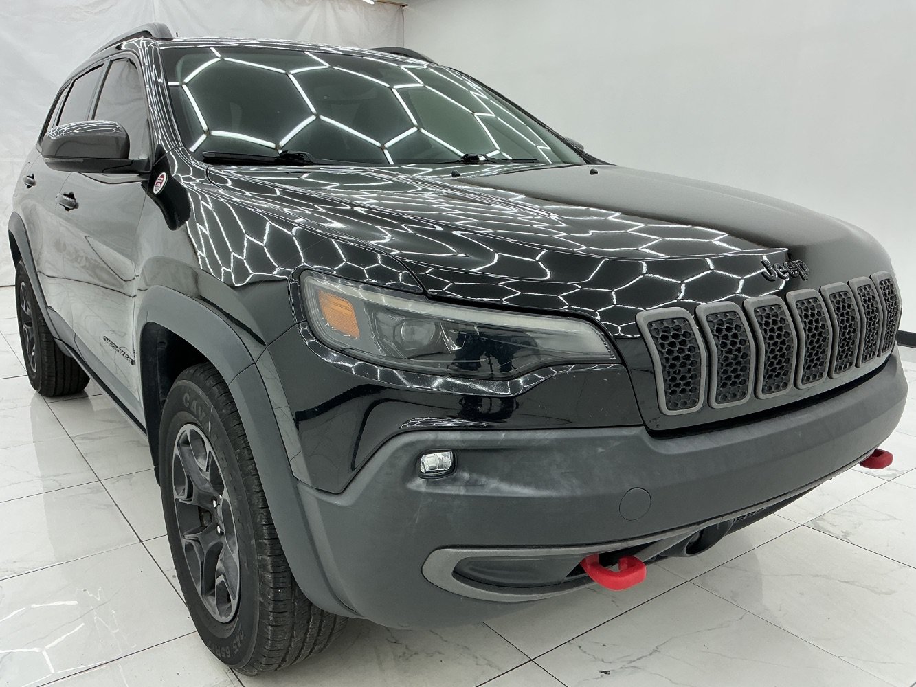 Used 2021 Jeep Cherokee Trailhawk w/ Premium Leather Package AWD/4WD image 3