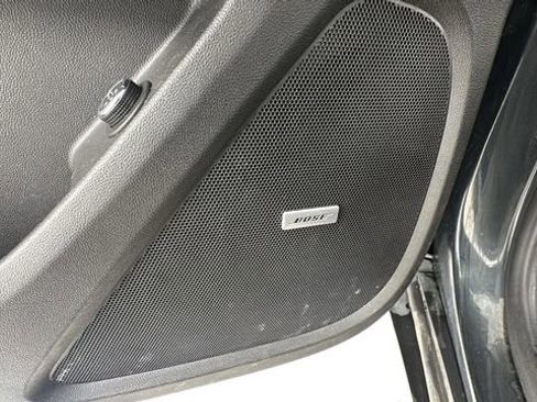 Used 2021 Chevrolet Traverse RS image 23