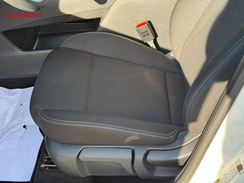 Used 2023 Nissan Rogue S AWD/4WD image 22