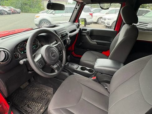 Used 2017 Jeep Wrangler Sport AWD/4WD image 16