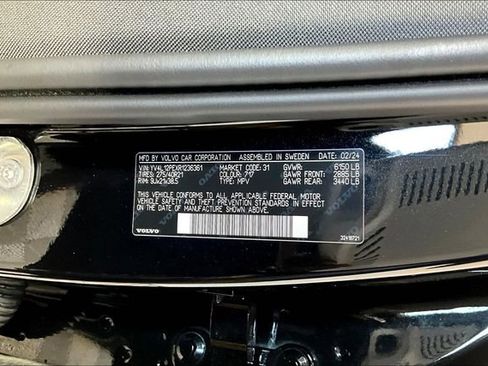 Used 2024 Volvo XC90 B5 Plus image 32