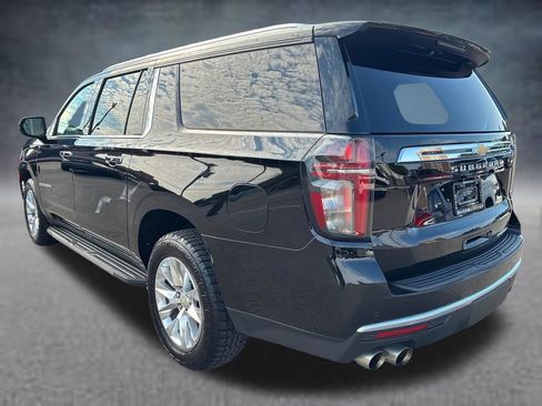 Used 2024 Chevrolet Suburban Premier AWD/4WD image 3