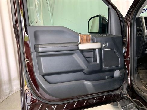Used 2019 Ford F150 Lariat AWD/4WD image 21