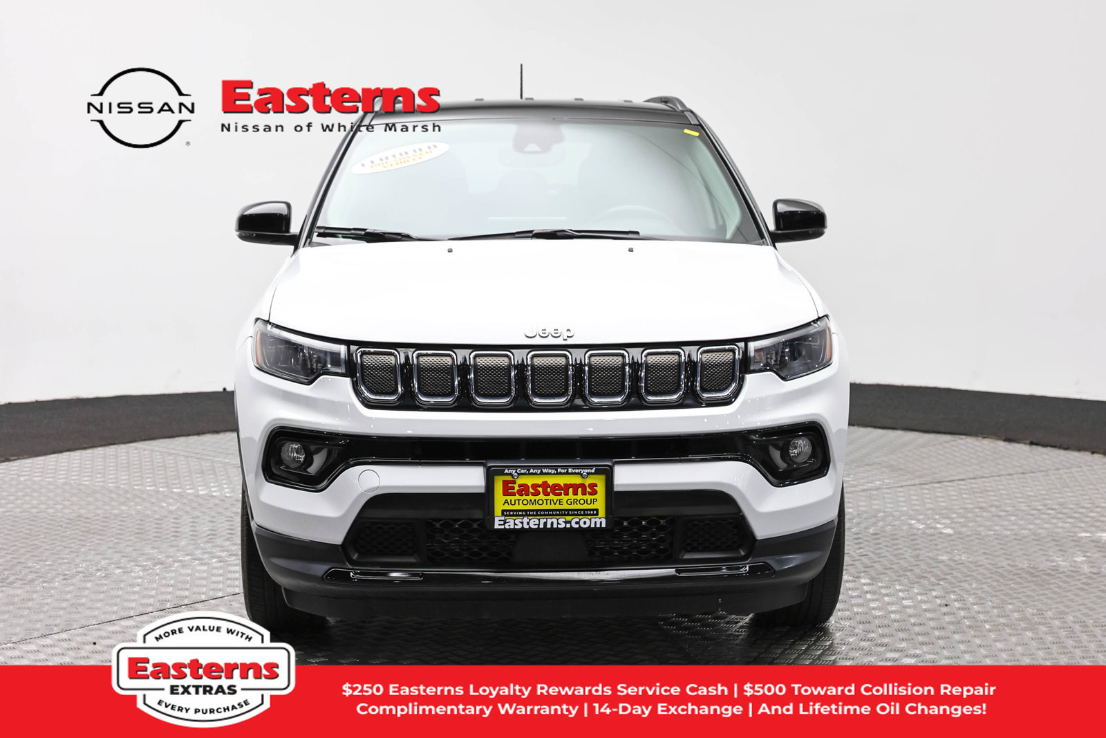 Used 2022 Jeep Compass Limited AWD/4WD image 2