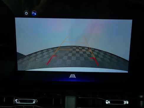 Used 2025 Chevrolet Equinox LT image 34