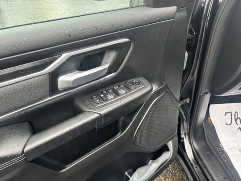 Used 2021 RAM 1500 Big Horn image 12