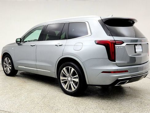 Used 2025 Cadillac XT6 Premium Luxury image 7