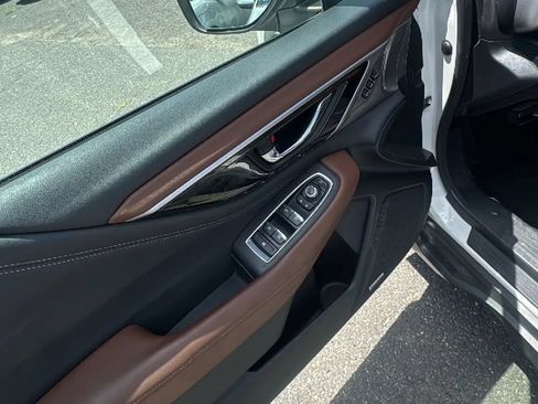 Used 2020 Subaru Outback Touring XT AWD/4WD image 10
