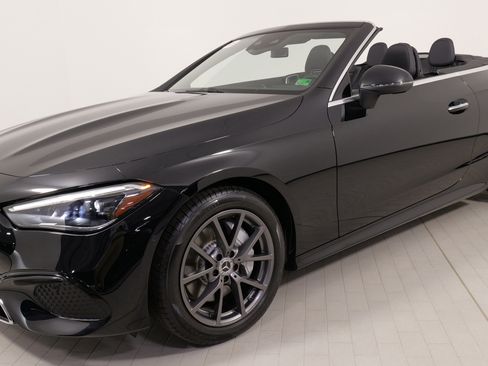 Used 2024 Mercedes-Benz CLE 300 4MATIC Cabriolet image 4