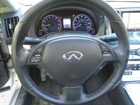 Used 2013 INFINITI G37 Convertible w/ Premium Pkg RWD image 12