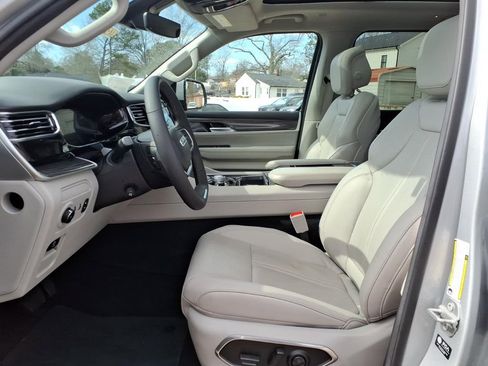 Used 2022 Jeep Wagoneer Series II w/ Premium Group I image 29