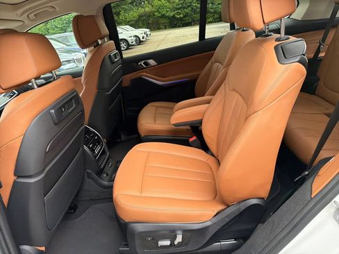 Used 2022 BMW X7 xDrive40i w/ Premium Package AWD/4WD image 20
