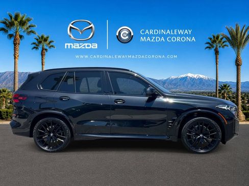 Used 2024 BMW X5 xDrive40i w/ M Sport Package AWD/4WD image 2