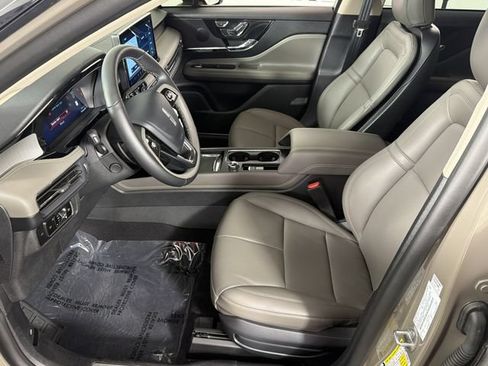 Used 2026 Lincoln Corsair Premiere FWD image 14