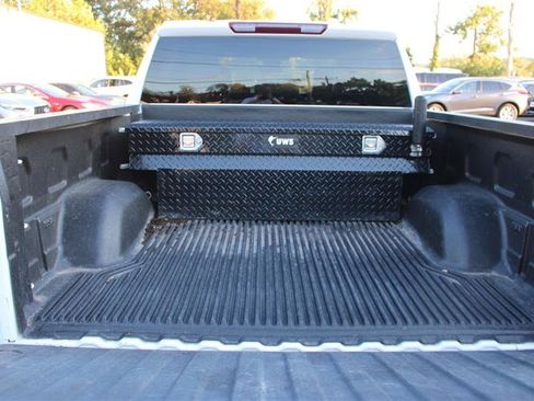 Used 2023 Chevrolet Silverado 1500 LT AWD/4WD image 20