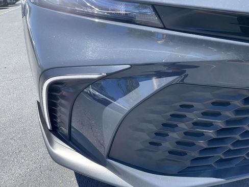 Used 2025 Toyota Camry SE FWD image 6