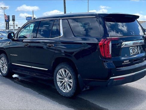 Used 2022 GMC Yukon SLT w/ SLT Premium Package AWD/4WD image 5