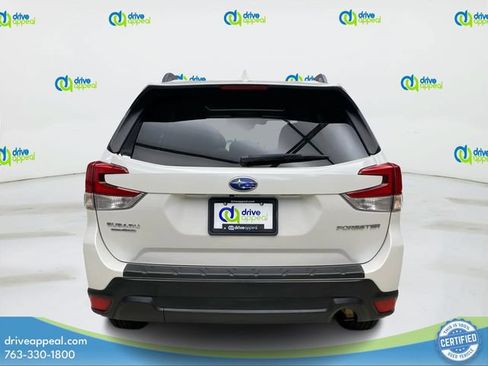 Used 2020 Subaru Forester Premium AWD/4WD image 7