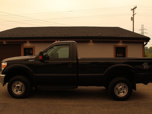 Used 2015 Ford F250 XL w/ Power Equipment Group AWD/4WD image 10