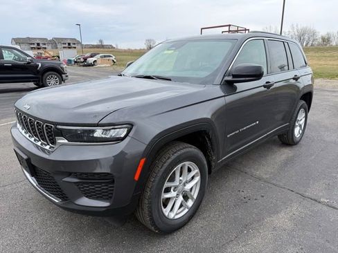 New 2026 Jeep Grand Cherokee Laredo X image 1