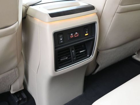 Used 2019 Nissan Murano Platinum FWD image 16