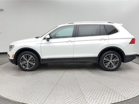 Used 2019 Volkswagen Tiguan SEL image 5