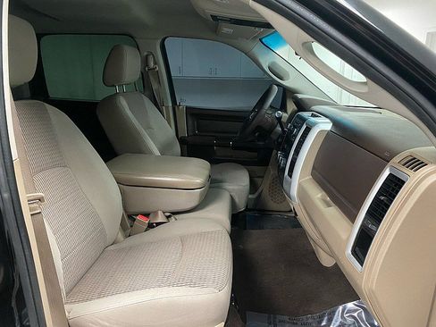 Used 2009 Dodge Ram 1500 Truck SLT image 13