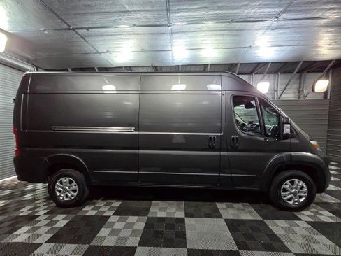 Used 2024 RAM ProMaster 2500 w/ Quick Order Package 22G SLT image 9