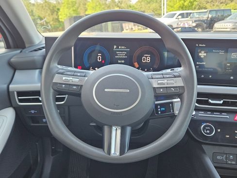 Used 2025 Hyundai Sonata SEL FWD image 15