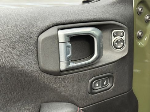 Used 2022 Jeep Gladiator Rubicon w/ LED Lighting Group image 14