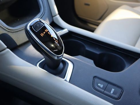 Used 2017 Cadillac XT5 Premium Luxury image 35