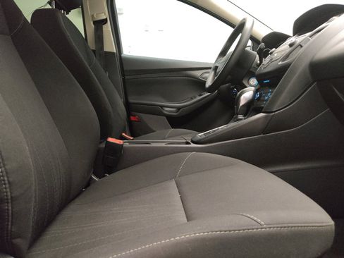 Used 2018 Ford Focus S FWD image 21
