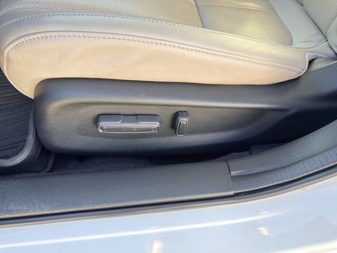 Used 2021 Honda Insight Touring image 11