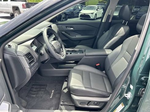 Used 2026 Nissan Rogue Dark Armor FWD image 23