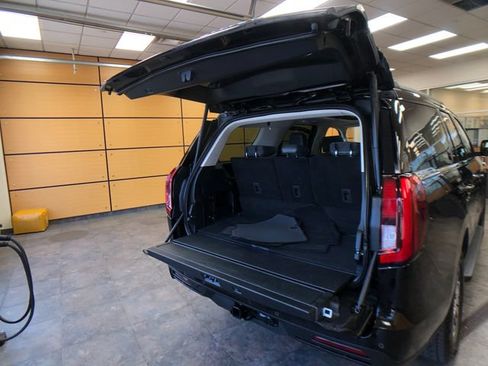 Used 2025 Ford Expedition Active AWD/4WD image 24