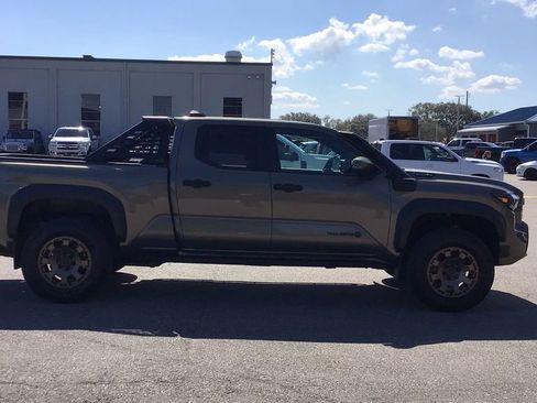 Used 2024 Toyota Tacoma Trailhunter image 4