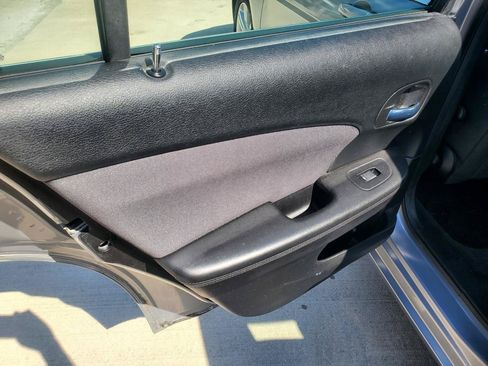 Used 2013 Chrysler 200 LX FWD image 13