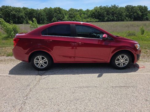 Used 2014 Chevrolet Sonic LT FWD image 6