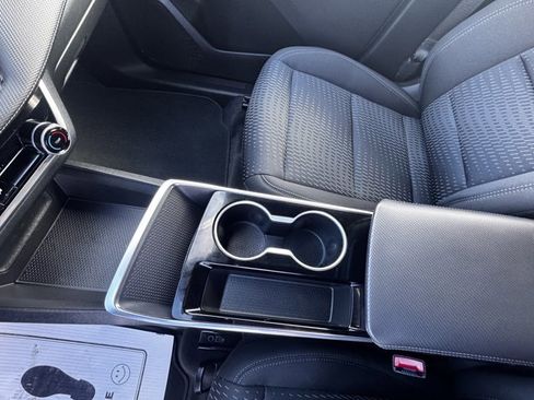 Used 2025 Chevrolet Equinox LT image 19