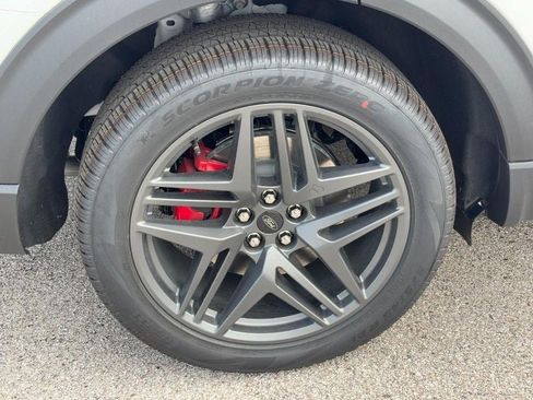 New 2025 Ford Explorer ST w/ Sun And Sound Package image 4