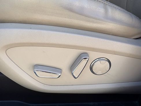 Used 2018 Lincoln MKC Reserve w/ Lincoln MKC Climate Package image 26