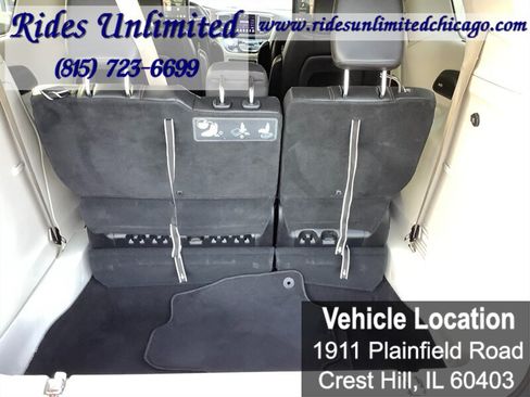 Used 2017 Chrysler Pacifica Touring-L Plus w/ Advanced Safetytec Group FWD image 26