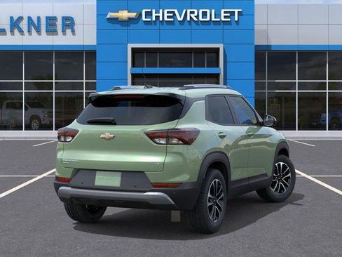 New 2026 Chevrolet TrailBlazer LT w/ LT Cold Weather Package AWD/4WD image 4