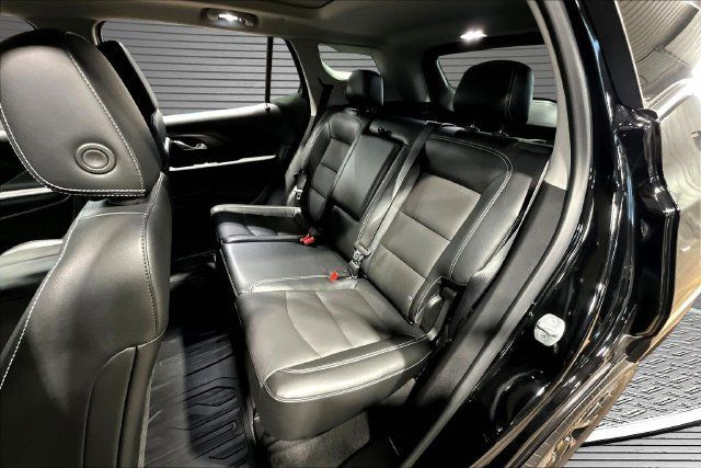 Used 2023 GMC Terrain SLT w/ Elevation Edition FWD image 19