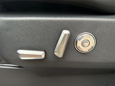 New 2025 Lincoln Navigator L Black Label image 12